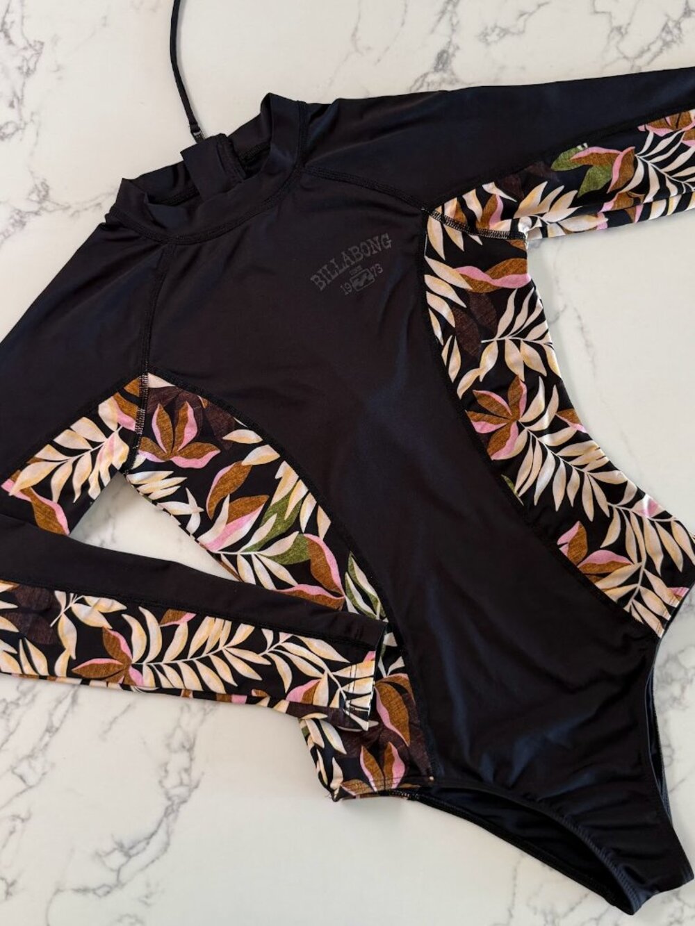 Billabong Core Mock Neck Bodysuit Long Sleeve Surf Suit - Size Small